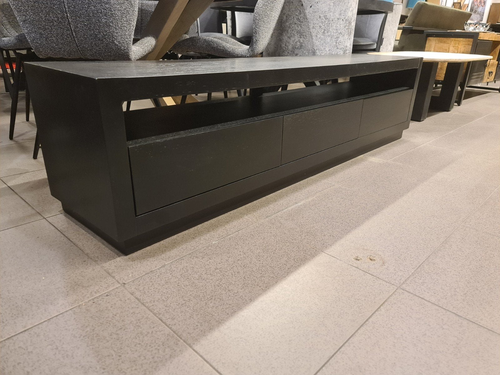 Nieuwe Richmond Oakura tv meubel 185x45x40cm eiken fineer, Ophalen, Hout, Zwart, .
