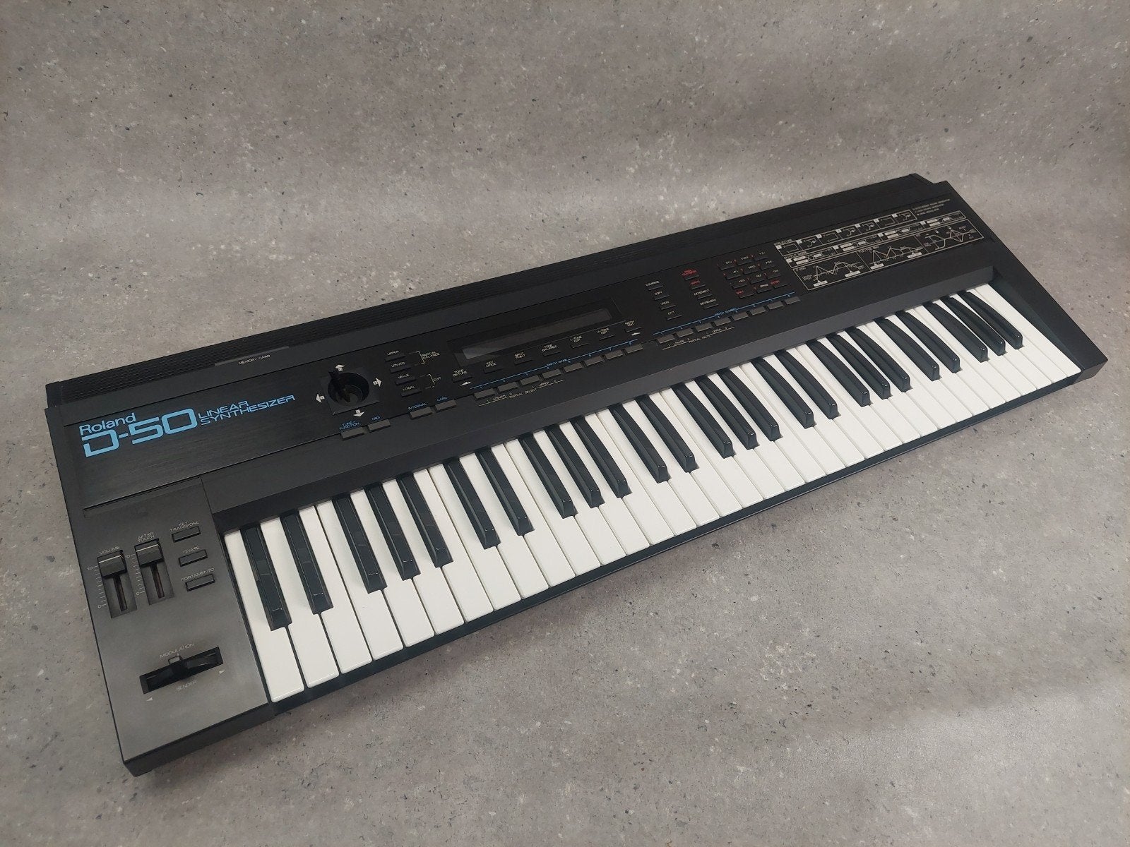 👉  Roland D-50, classic LA-Synth. Mooi / Goed.🔹️1987🔹️, Muziek en Instrumenten, Synthesizers, Roland, Ophalen of Verzenden