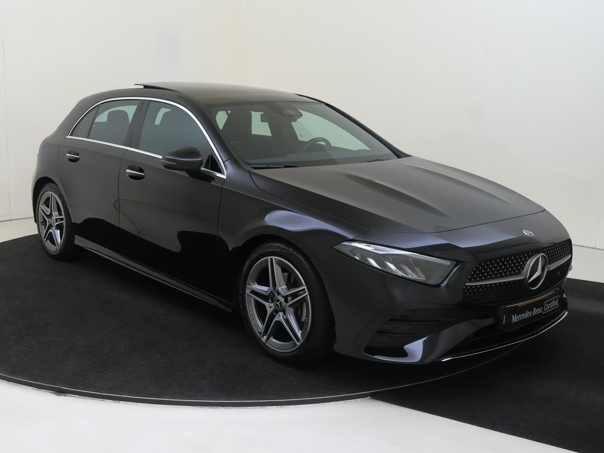 Mercedes-Benz A-klasse 180 AMG Line / Panoramadak/ Sfeerverl, Auto's, 136 pk, Gebruikt, 4 cilinders, Zwart