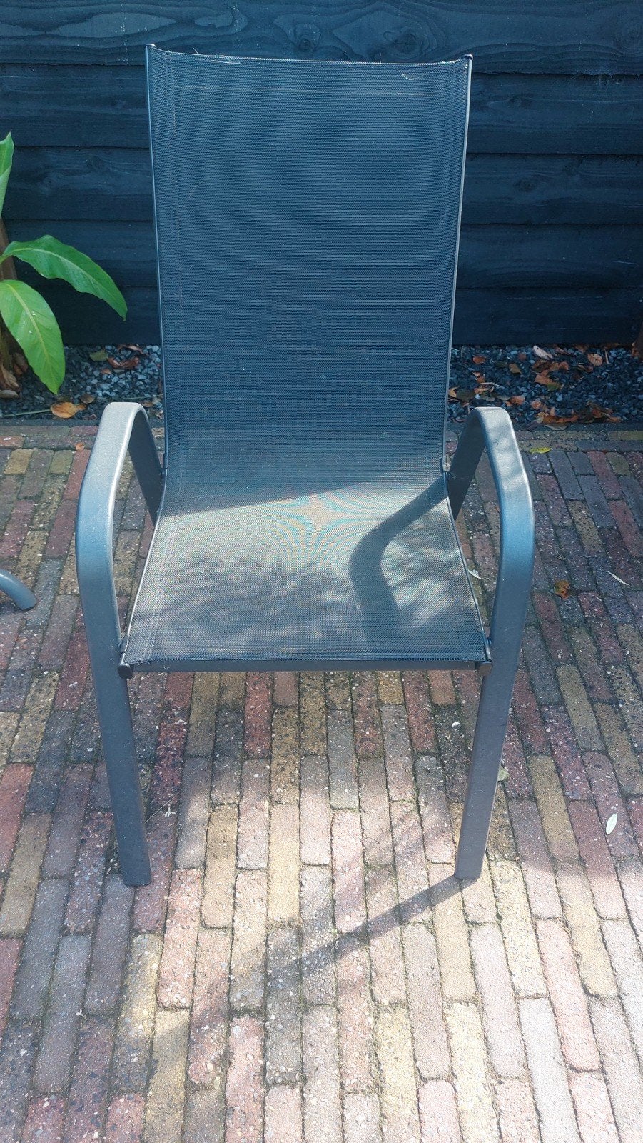 Comfortabele tuinstoel - Grijs textiel en metaal, Tuin en Terras, Tuinstoelen, Ophalen, Zo goed als nieuw, Metaal, Stapelbaar