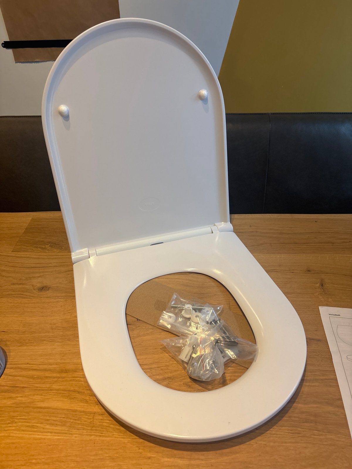 Nieuwe Tiger Elvas WC bril D-vorm Soft Close, Doe-het-zelf en Verbouw, Ophalen of Verzenden, Nieuw, Toilet
