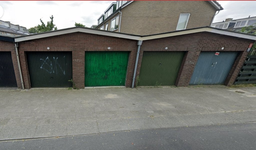 Te huur GARAGE BOX UTRECHT nabij Winkelcentrum Gagelhof, Ophalen