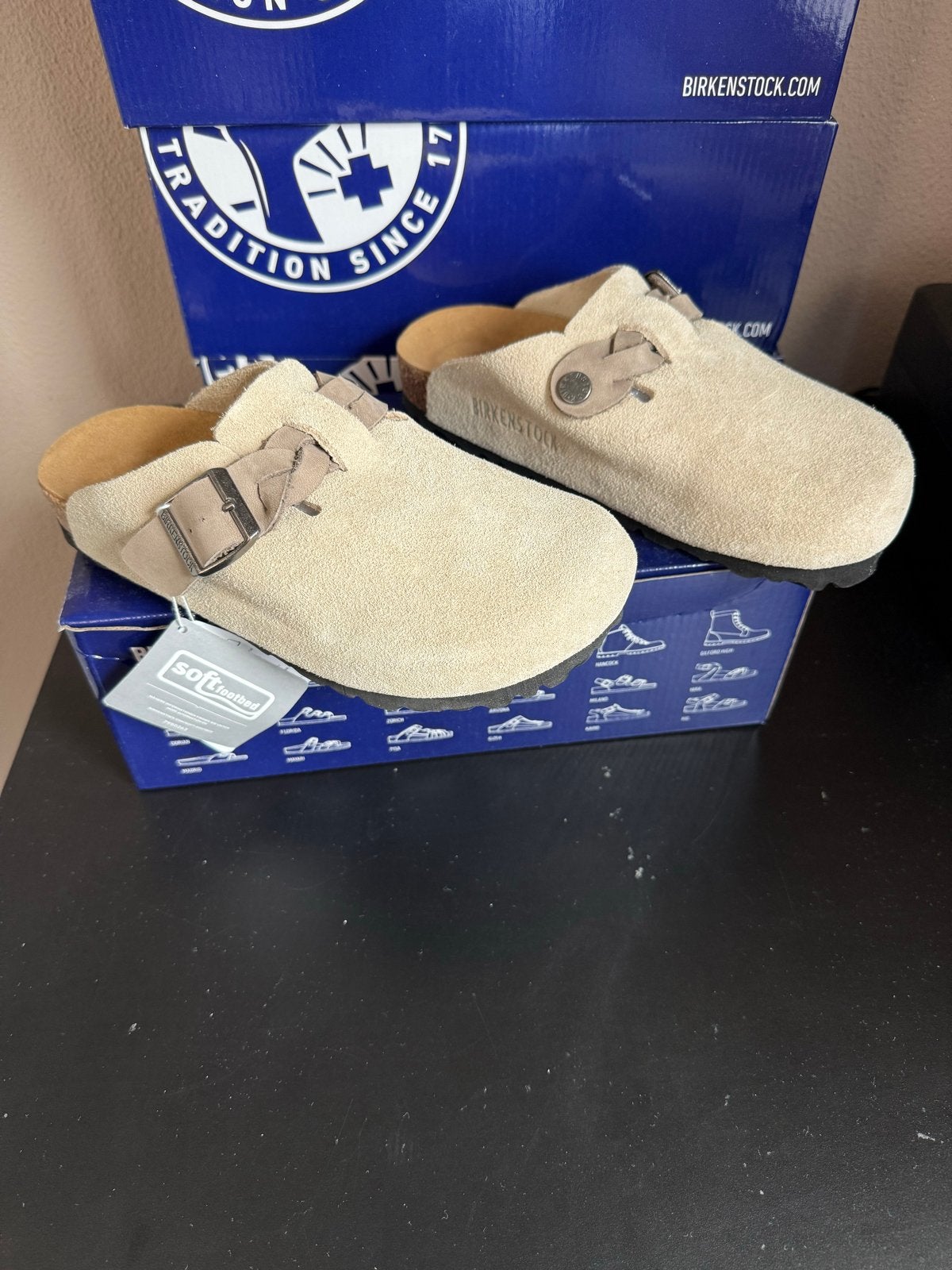 Birkenstock Boston Slippers - Maten 36/37/39/40, Ophalen of Verzenden, Nieuw, Beige, Slippers