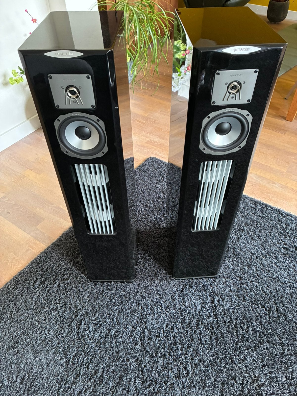 Quadral platinum M4 luidsprekers, Zo goed als nieuw, 120 watt of meer, Front, Rear of Stereo speakers, Ophalen