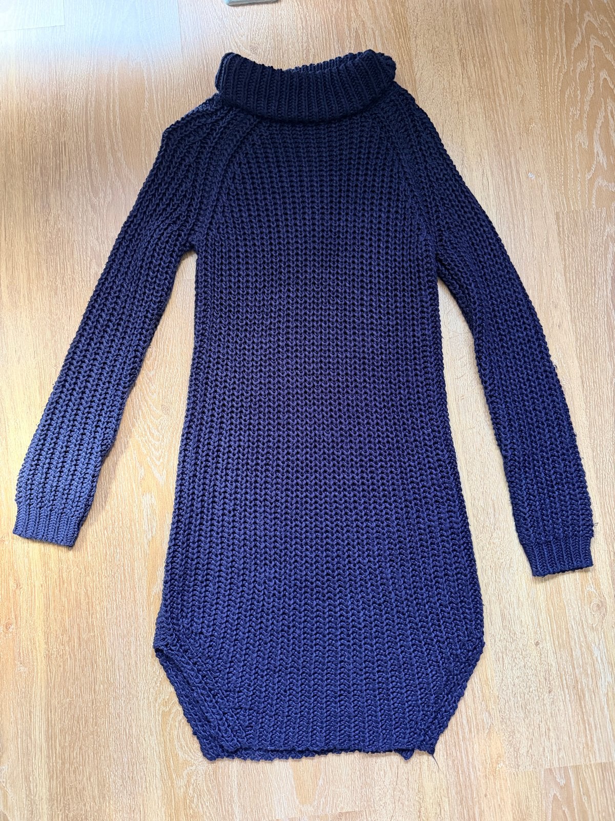 Marineblauwe gebreide jurk, Maat 36 (S), Gedragen, Onder de knie, Verzenden