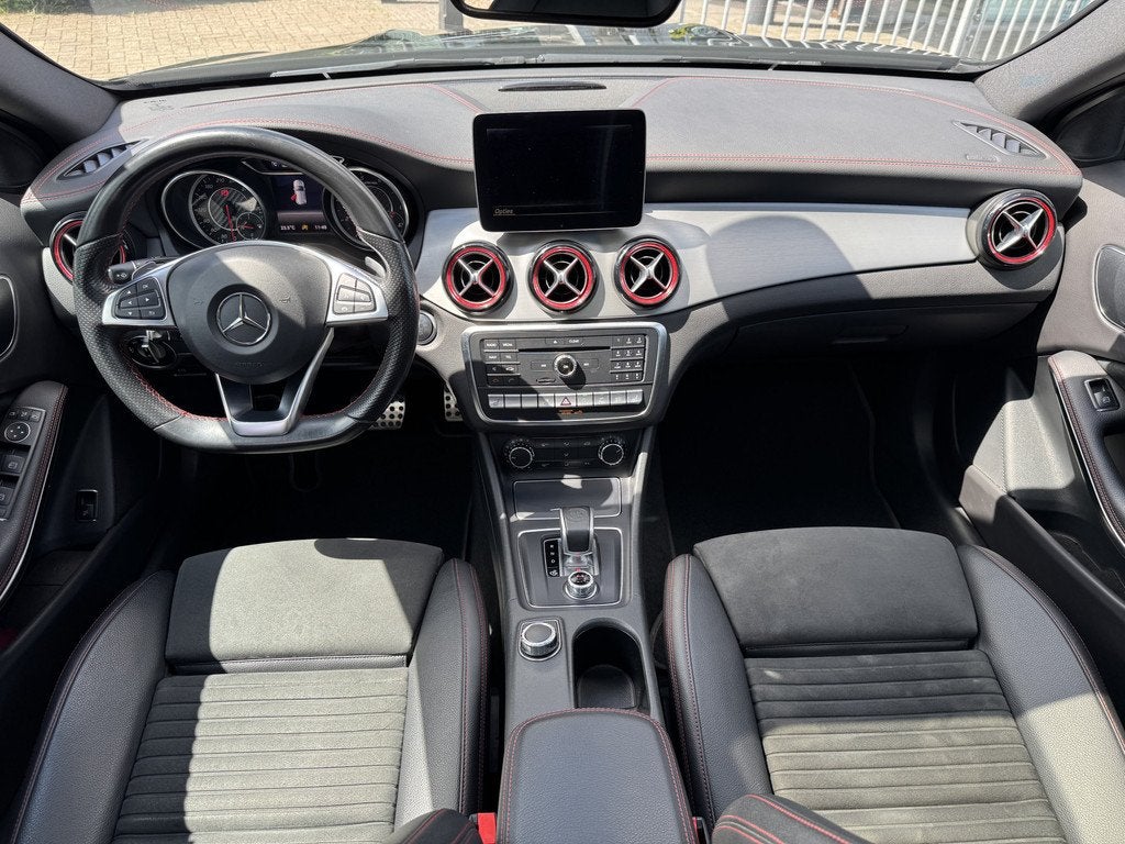 Mercedes-Benz GLA AMG 45 4MATIC Premium Facelift (bj 2017), Auto's, Mercedes-Benz, Automaat, 12 maanden, Gebruikt, Euro 6