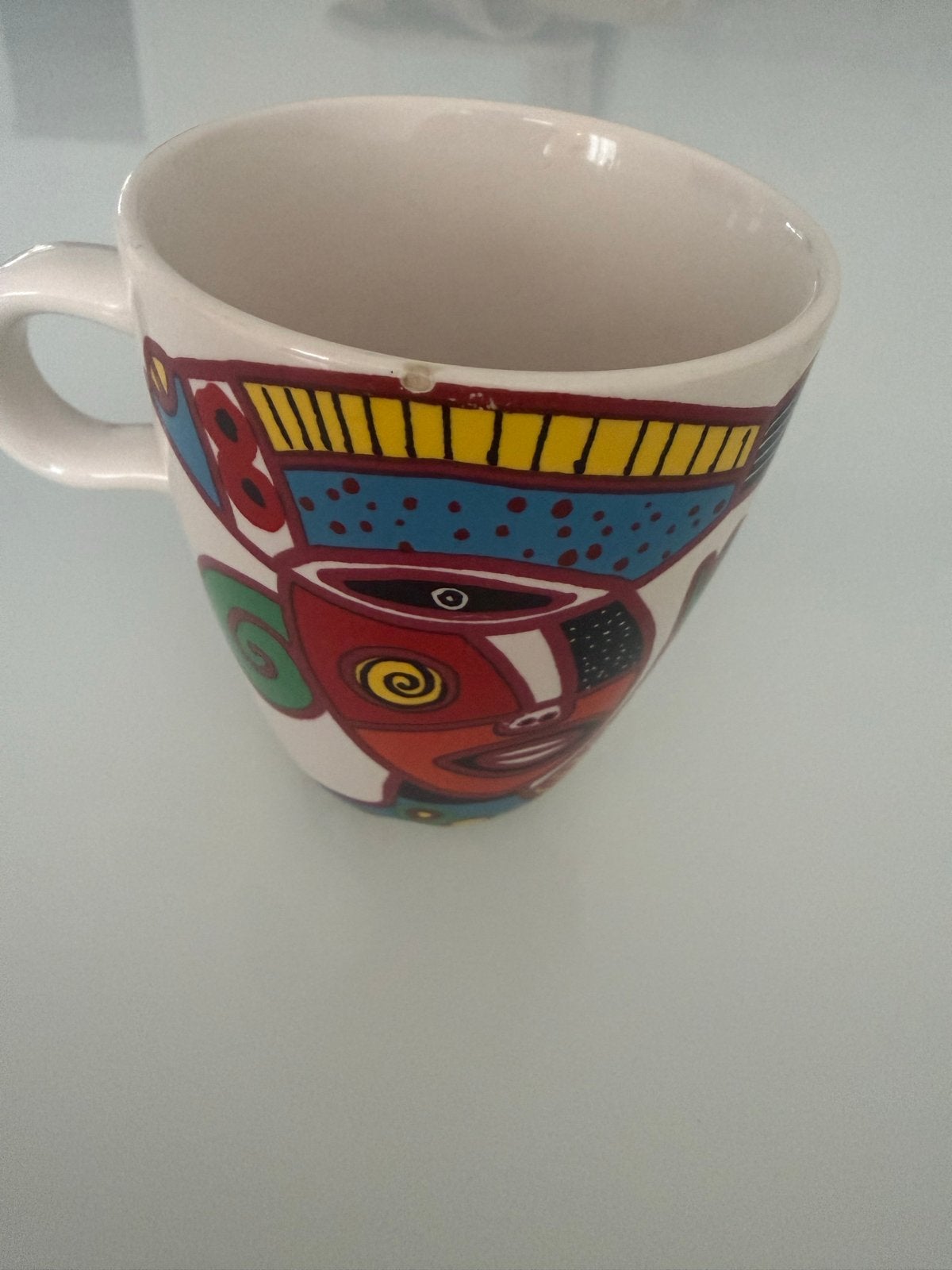 Douwe Egberts mok met kleurrijke print beschadigd zie foto, Gebruikt, Overige merken, Keramiek, Overige stijlen