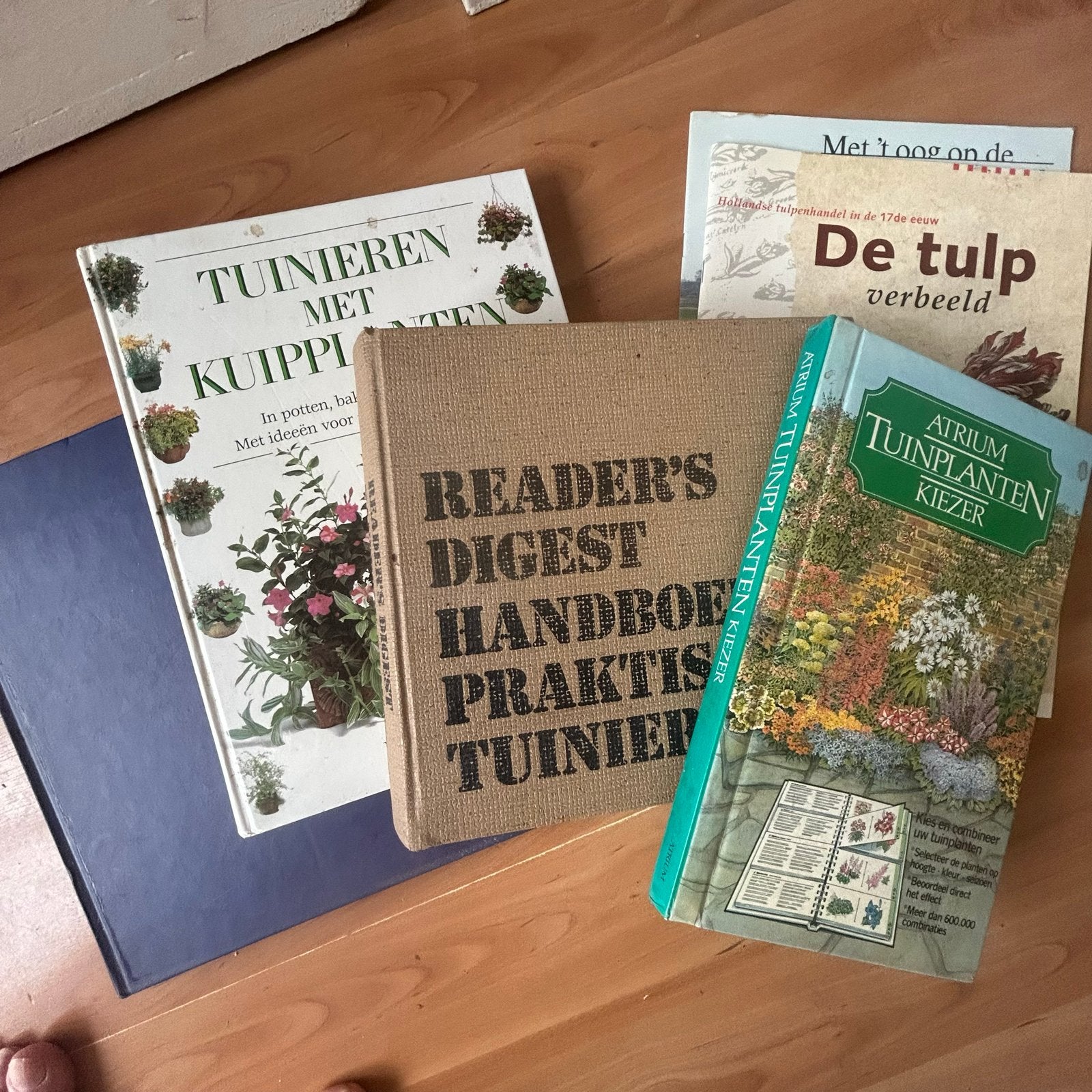 Tuinboeken: Reader's Digest, Atrium, Tuinieren met Kuipplant, Boeken, Ophalen, Gelezen, Tuinieren en Tuinplanten