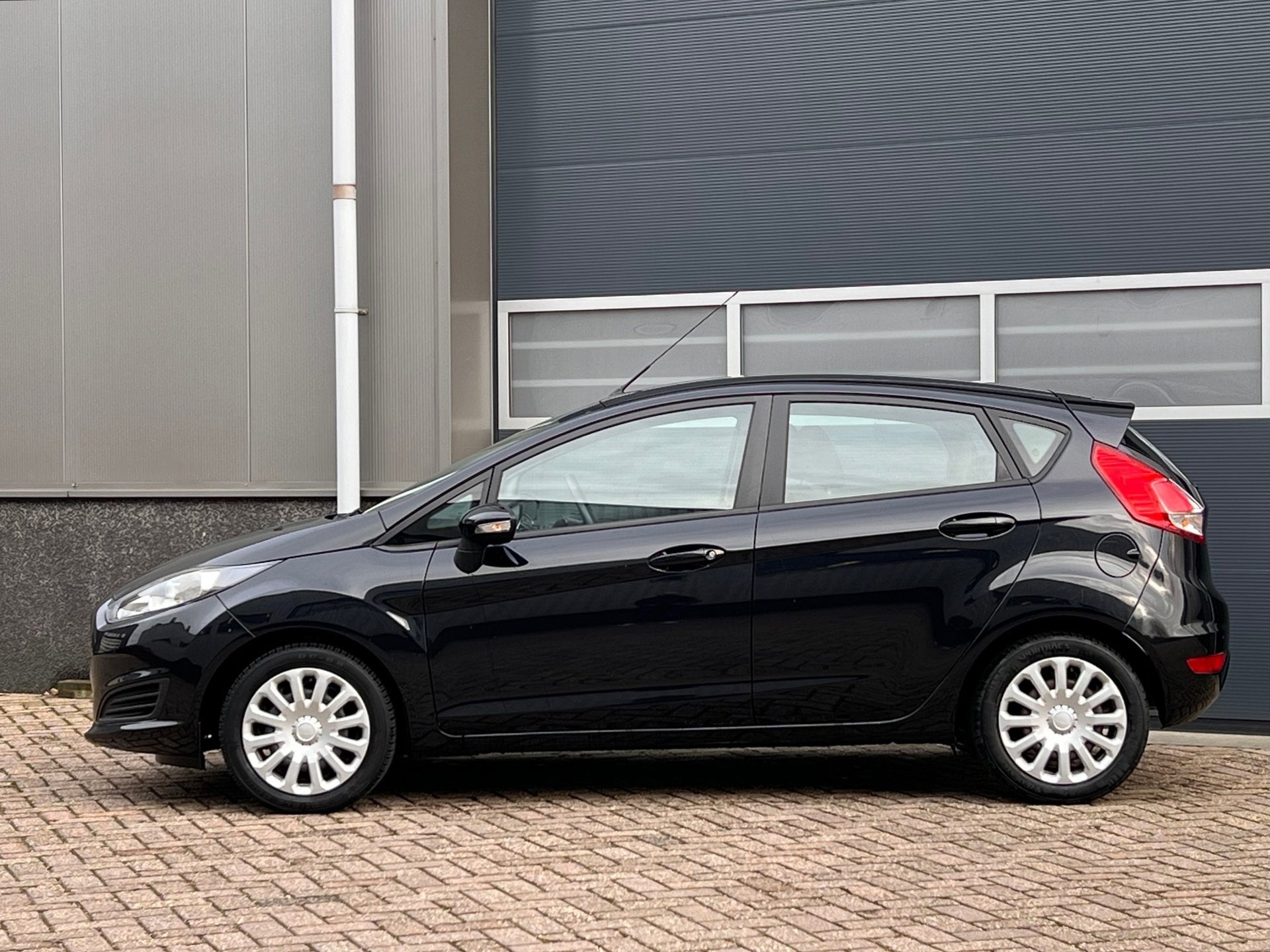Ford Fiesta 1.0 Style bj.2015 Navi|Airco|5 Drs|Nap., Euro 5, Stof, 525 kg, Origineel Nederlands