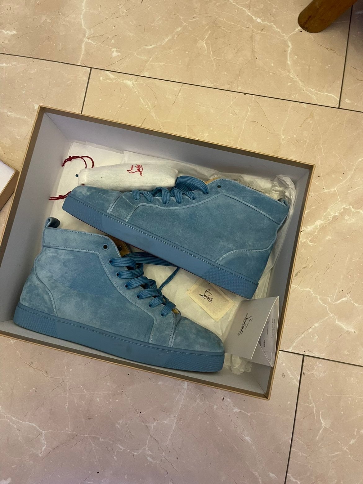 Orginele Christian Louboutin schoenen blue suède, Ophalen, Zo goed als nieuw