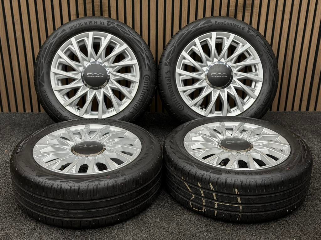 ZGAN! Originele 15 inch Fiat 500 4x98 Continental 185/55/15, Auto-onderdelen, Banden en Velgen, Ophalen, 15 inch, ., Banden en Velgen