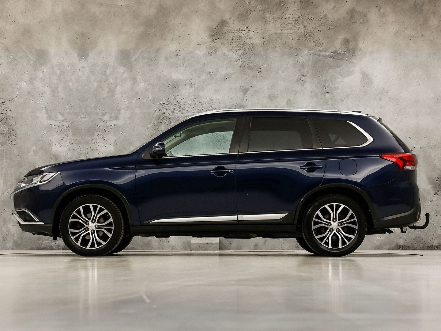 Mitsubishi Outlander 2.0 Sport 150Pk Automaat (360 CAMERA, S, Auto's, Stof, 4 cilinders, Blauw, 360° camera