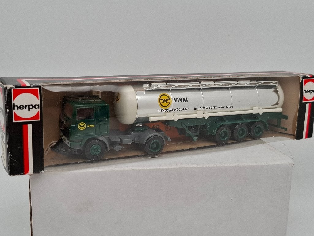 NWM Uithoorn Volvo tankwagen - Herpa 1/87, Verzenden, Zo goed als nieuw, Bus of Vrachtwagen, Herpa