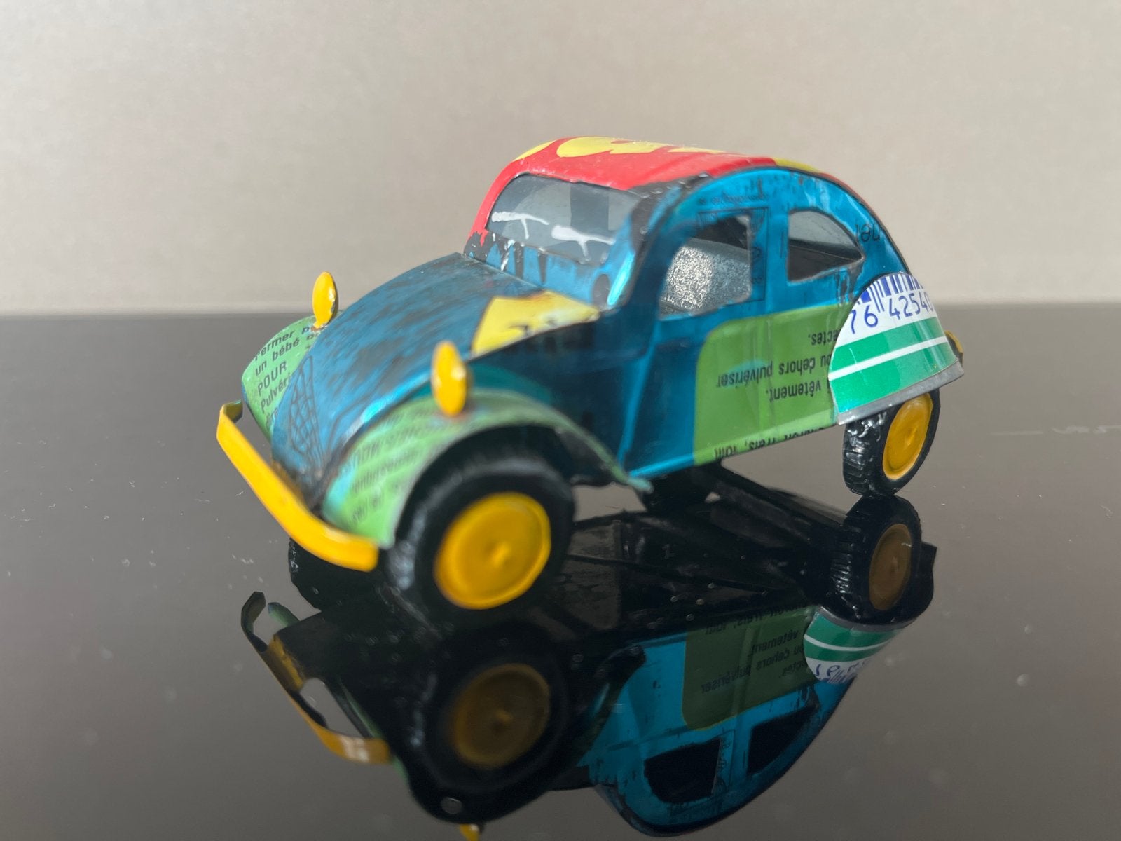 Unieke handgemaakte 2CV modelauto van blik, Hobby en Vrije tijd, Ophalen, Zo goed als nieuw, Auto