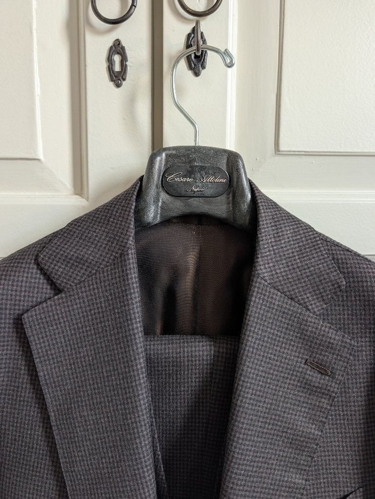 Cesare Attolini three piece suit it48, Kleding | Heren, Kostuums en Colberts, Ophalen of Verzenden, Gedragen