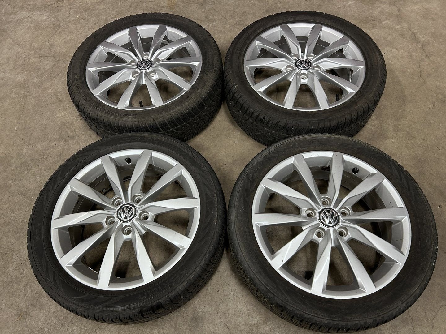 diversen 17 inch velgen + winterbanden VW Golf | Caddy, Gebruikt, -, -, Banden en Velgen