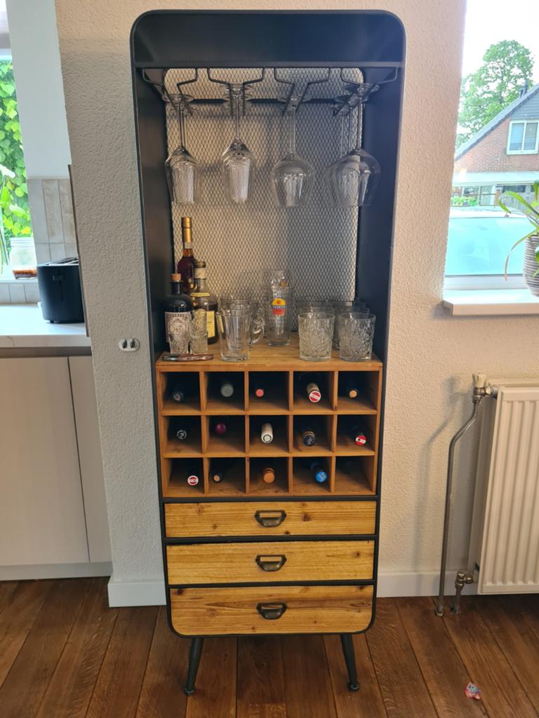 Dutchbone wijnkast Vino - Goede staat, Huis en Inrichting, Ophalen, Zo goed als nieuw, Hout, 25 flessen of meer