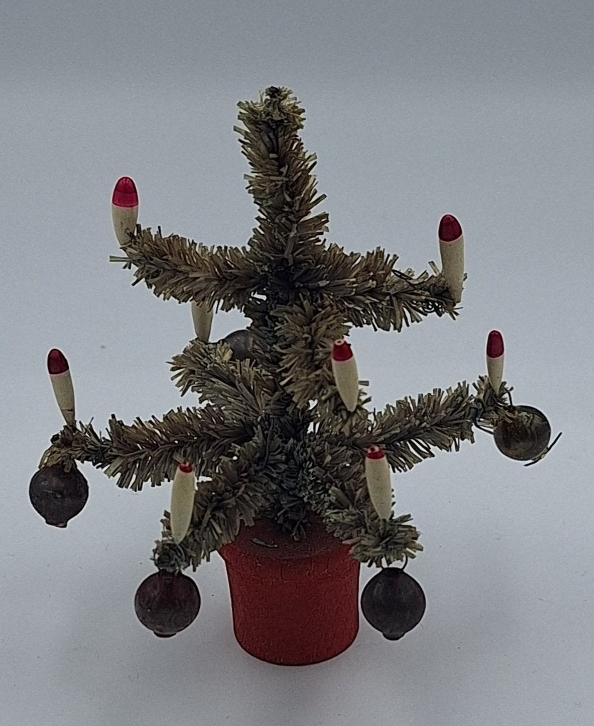 Kerstboom uit Japan "bottlebrush" tree voor het poppenhuis, Verzamelen, Ophalen of Verzenden, Gebruikt, Poppenhuis