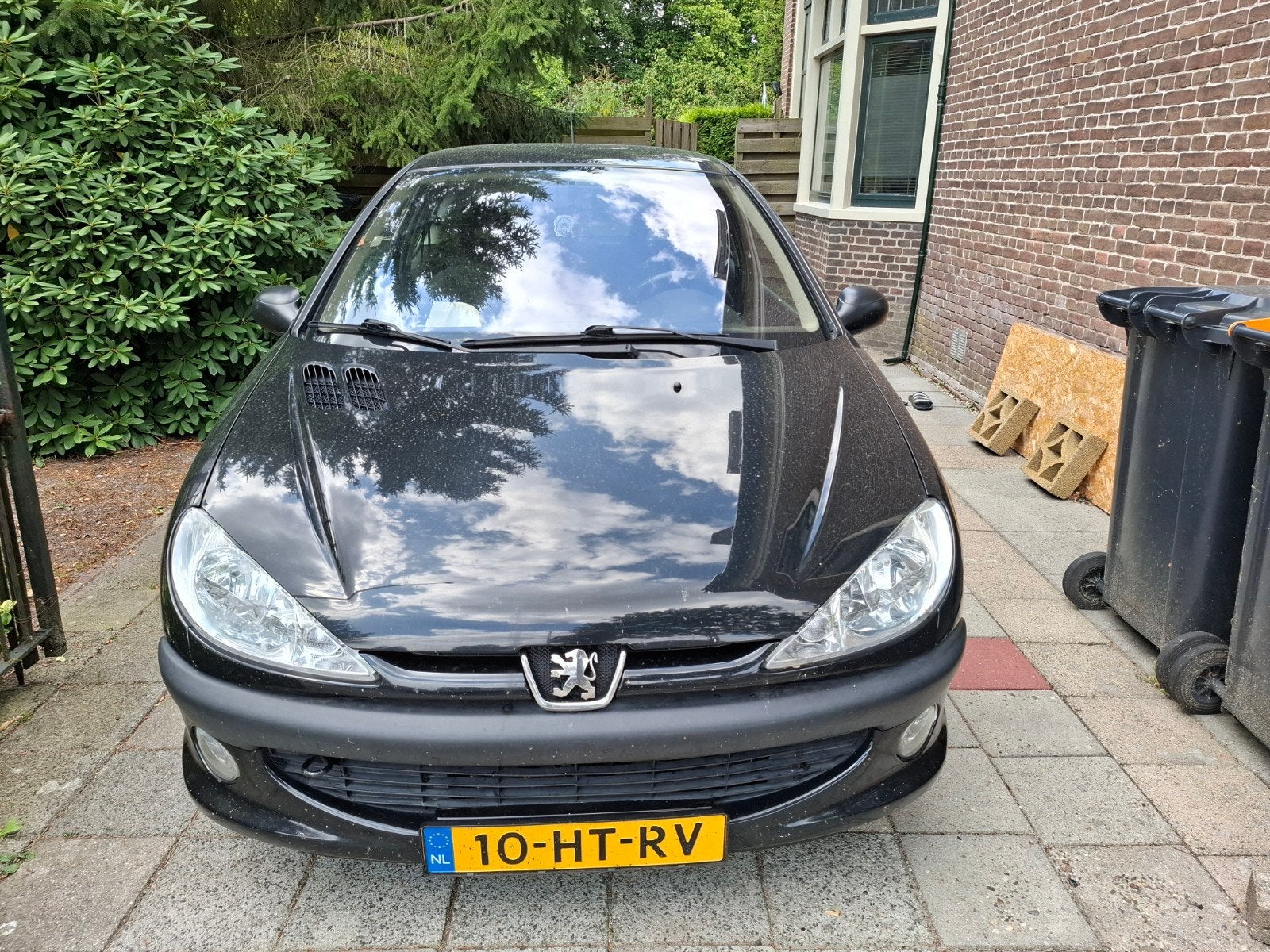 Peugeot 206 1.6 16V Gentry 3D 2002 Zwart, Auto's, Voorwielaandrijving, 15 km/l, 40 €/maand, Zwart