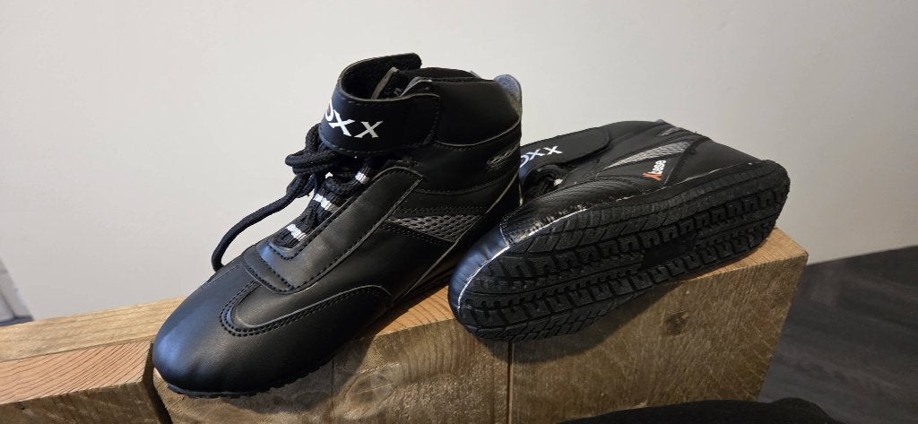 Kartschoenen, Ophalen of Verzenden, Zo goed als nieuw, Kleding of Schoenen