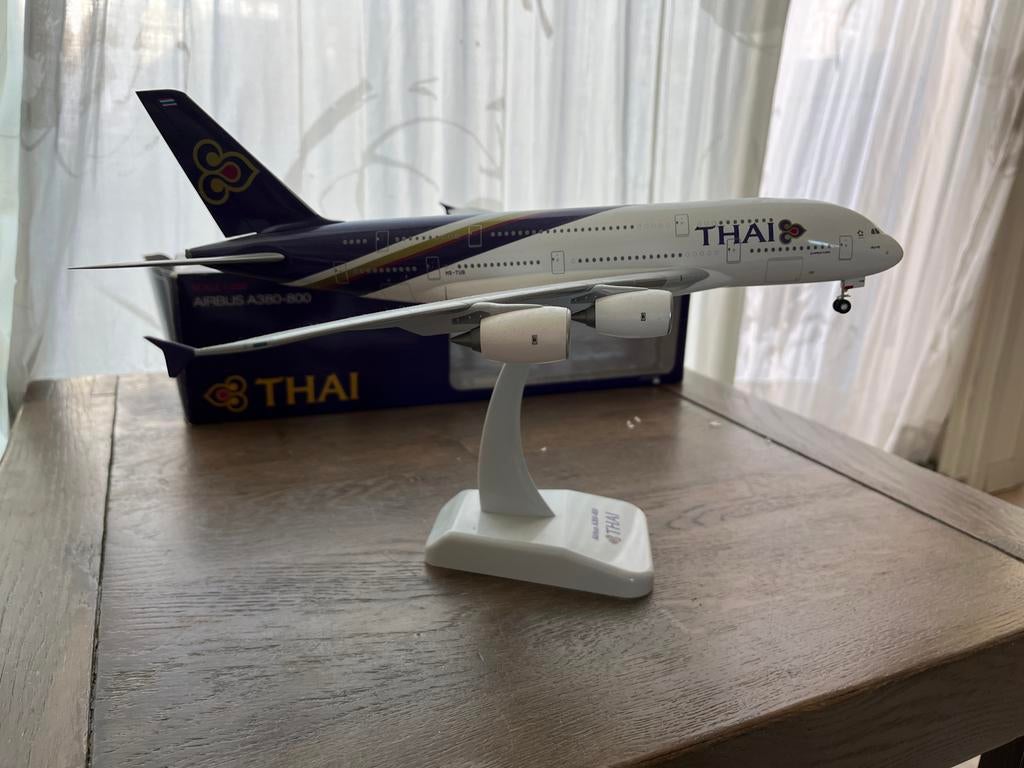 Thai Airways Airbus A380-800 schaalmodel, Overige merken, 1:200 of kleiner, Ophalen of Verzenden, Zo goed als nieuw