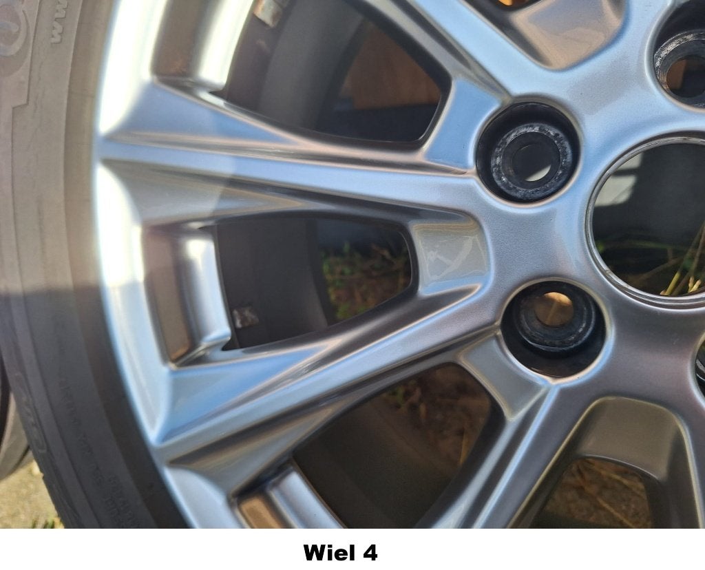 Foto 15 van Originele 18 Inch velgen Ford Kuga Vignale