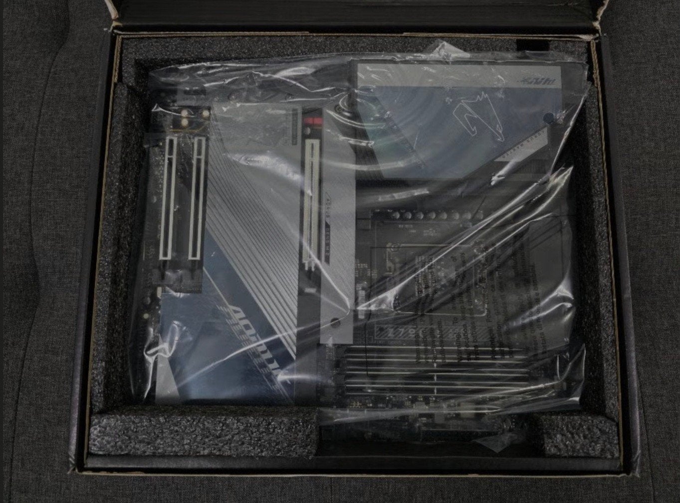 GIGABYTE Z790 AORUS MASTER RGB, LGA 1700, Ophalen of Verzenden, Zo goed als nieuw, DDR5