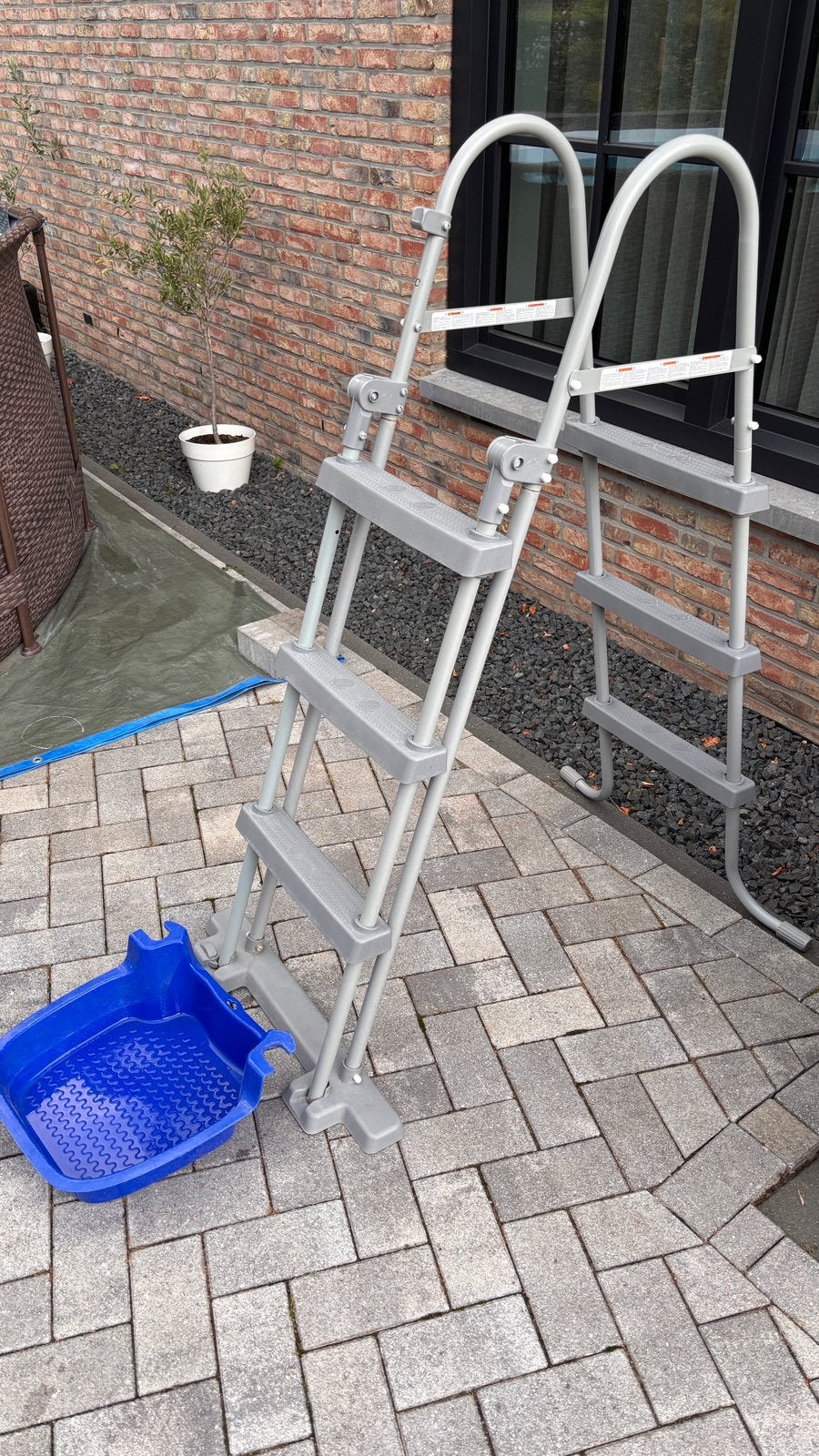 Zwemtrap met voetenbak, Ophalen, Gebruikt, Ladder