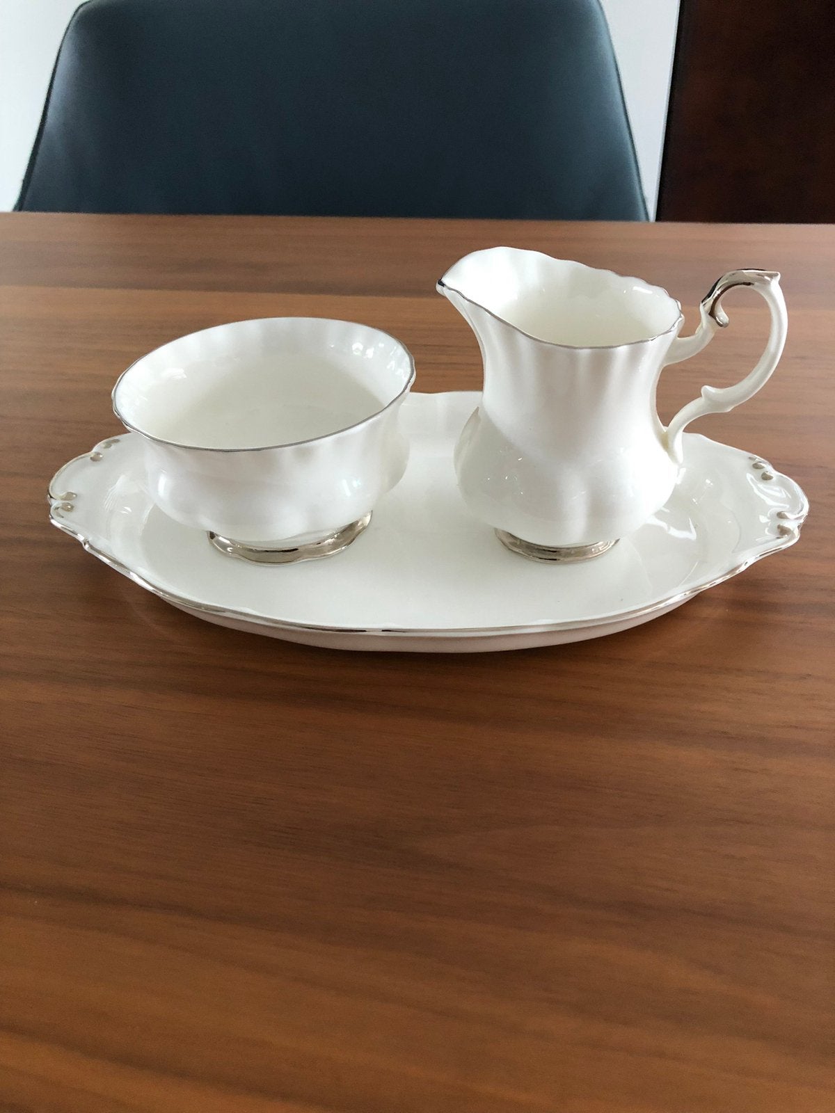 Roomstel met zilverkleurige rand. Royal Albert, Antiek en Kunst, Ophalen of Verzenden