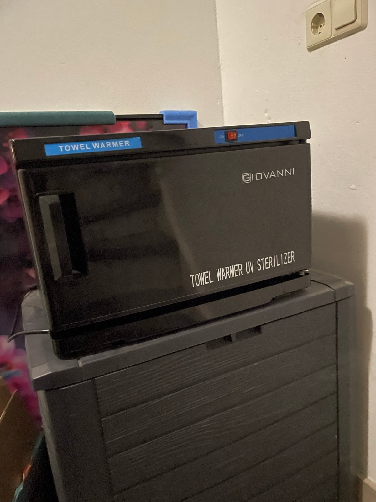 Giovanni Handdoekwarmer UV Sterilisator, Ophalen of Verzenden, Gebruikt