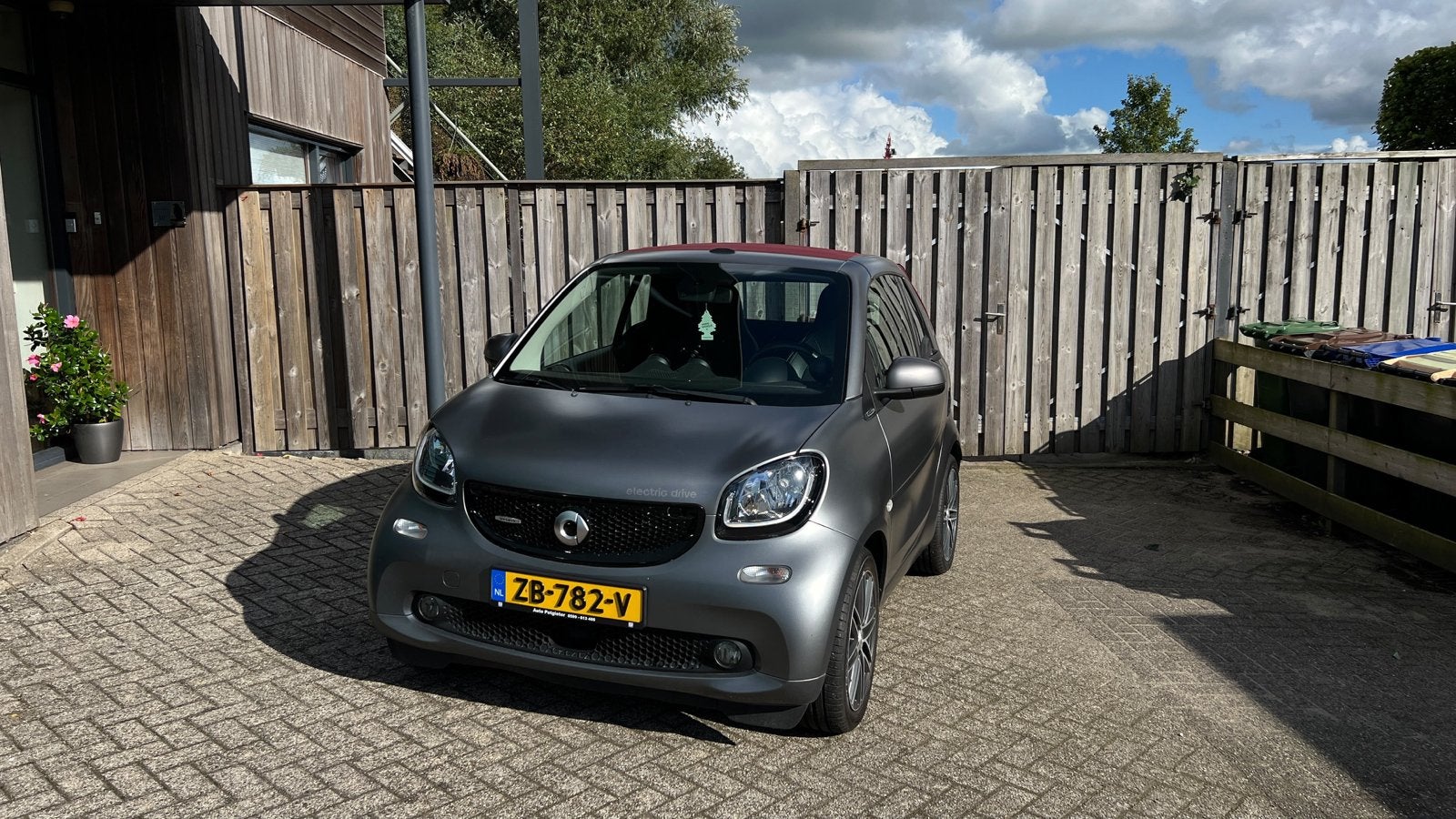 Smart ForTwo Electric Drive 82pk Aut. 2018 Grijs, Auto's, Automaat, Achterwielaandrijving, Zwart, Cabriolet
