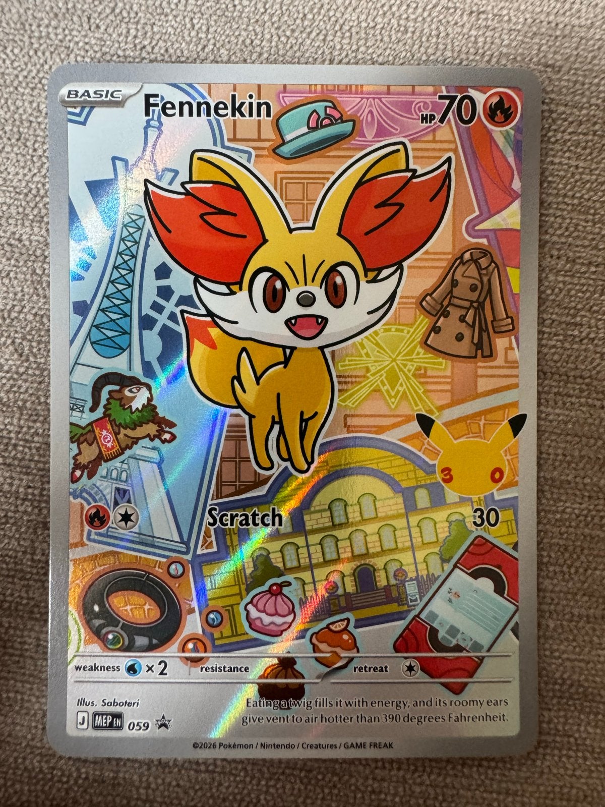 Pokémon Kaart Fennekin JMEP 059 - Zo goed als nieuw, Ophalen of Verzenden, Zo goed als nieuw, Losse kaart, Foil