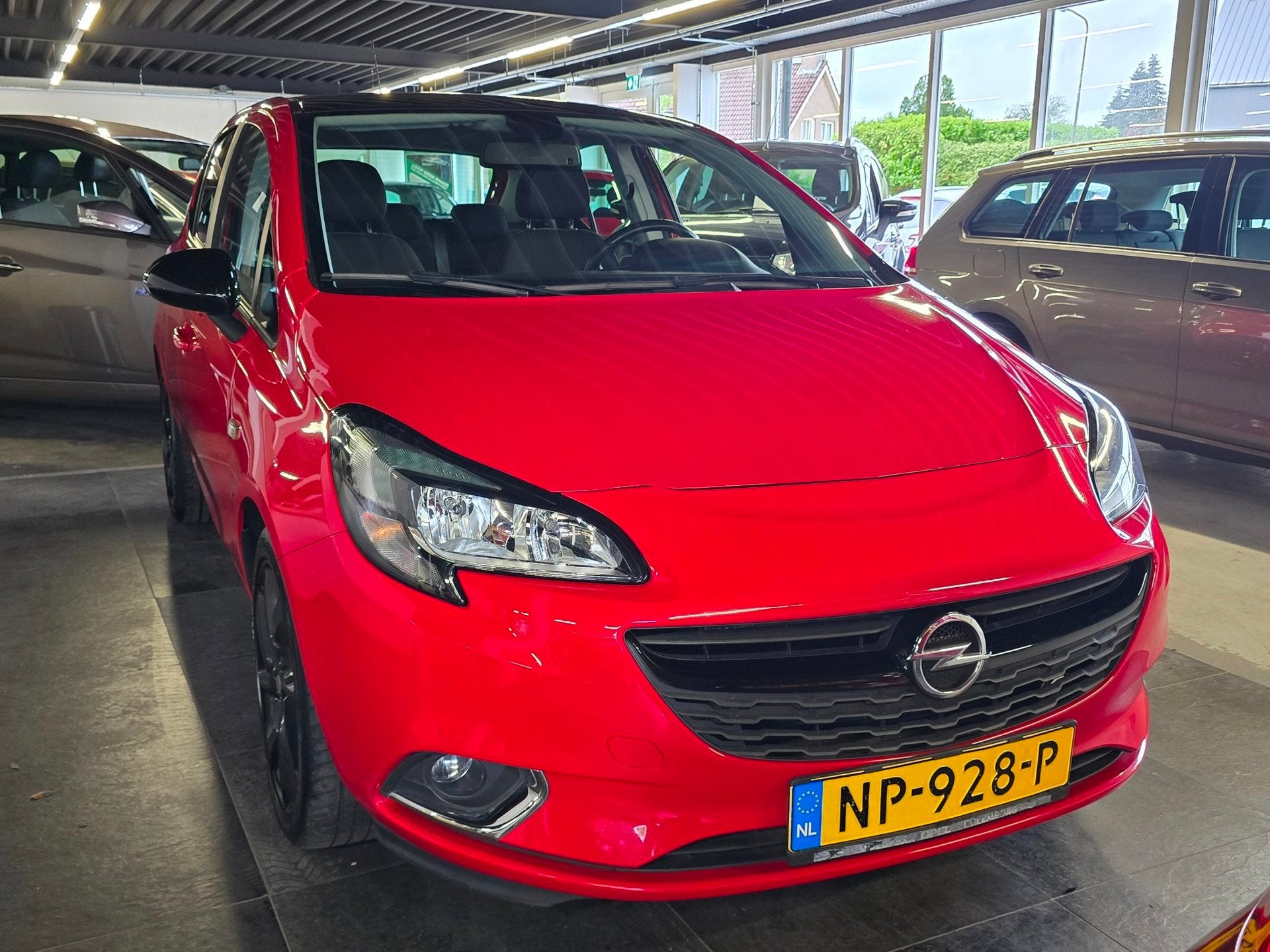 Opel Corsa 1.4 Online Edition/AIRCO/CRUISE/N.A.P/5-DEURS/, Voorwielaandrijving, Gebruikt, 4 cilinders, 49 €/maand