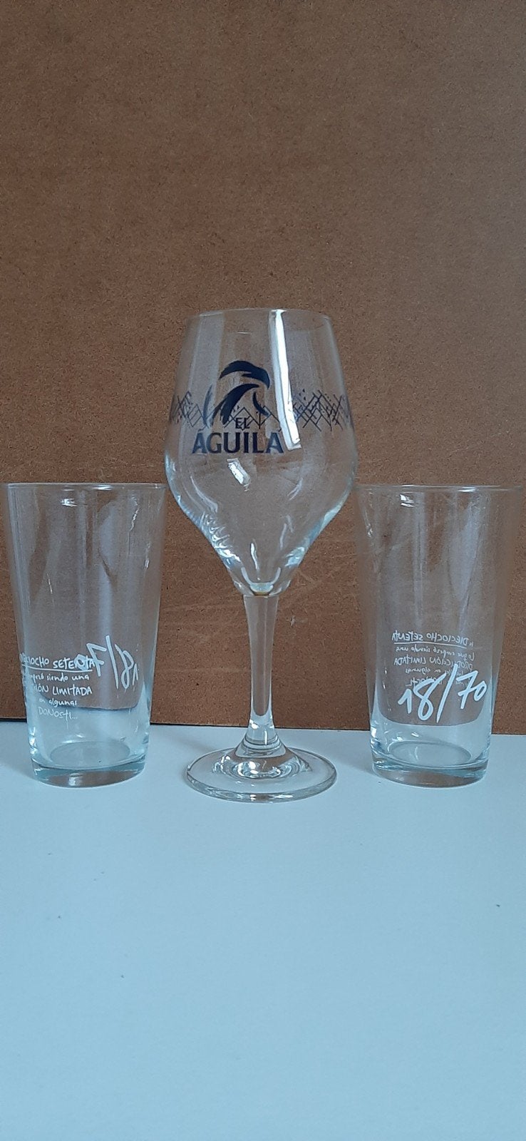 El Aguila bierglas en twee bierglazen18/70, Ophalen of Verzenden, Gebruikt, Glas of Glazen, Overige merken