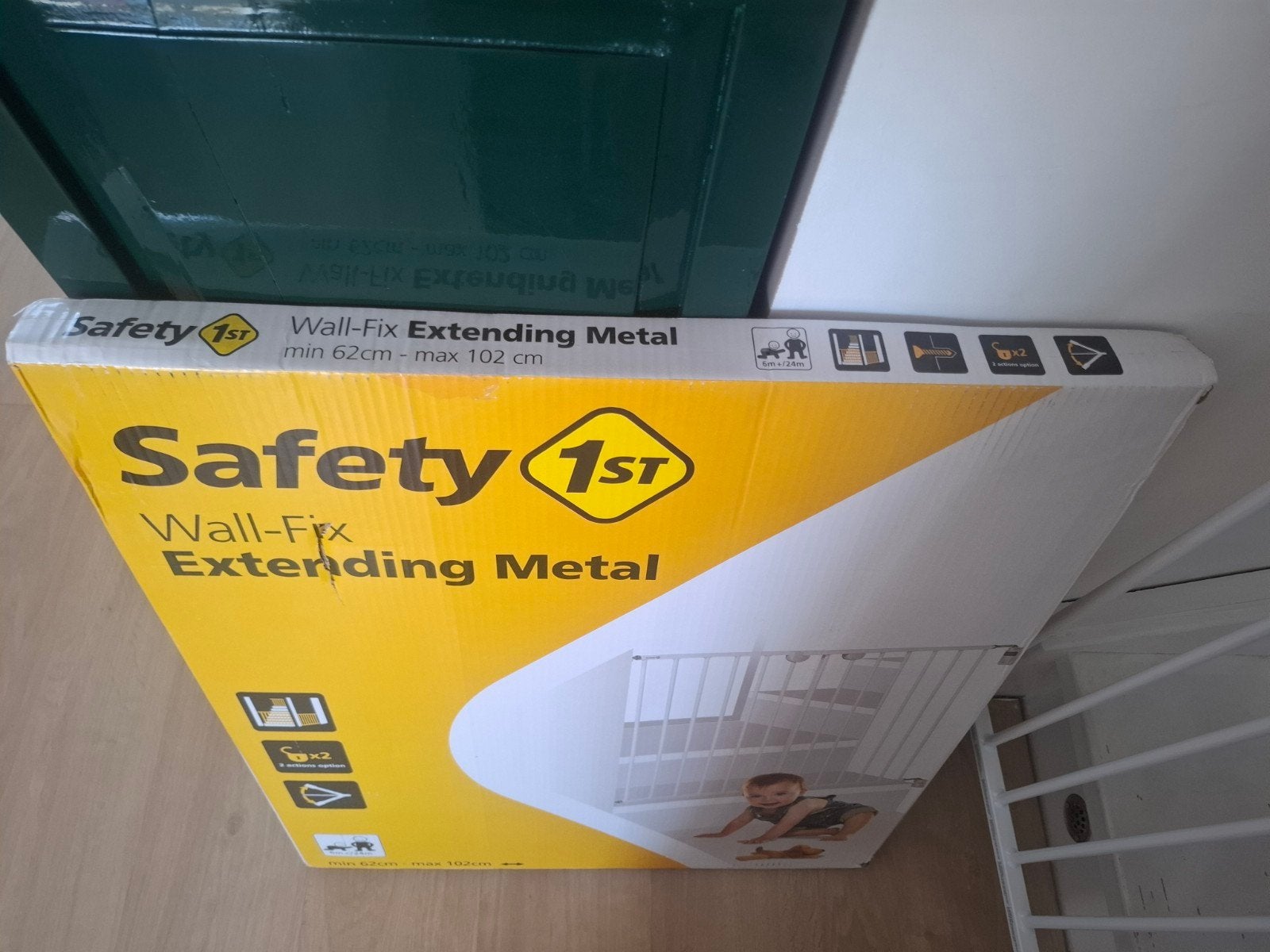 Safety 1st traphekje wit nieuw in doos, Kinderen en Baby's, Traphekjes, Ophalen, Nieuw, Klemhekje, Metaal of IJzer