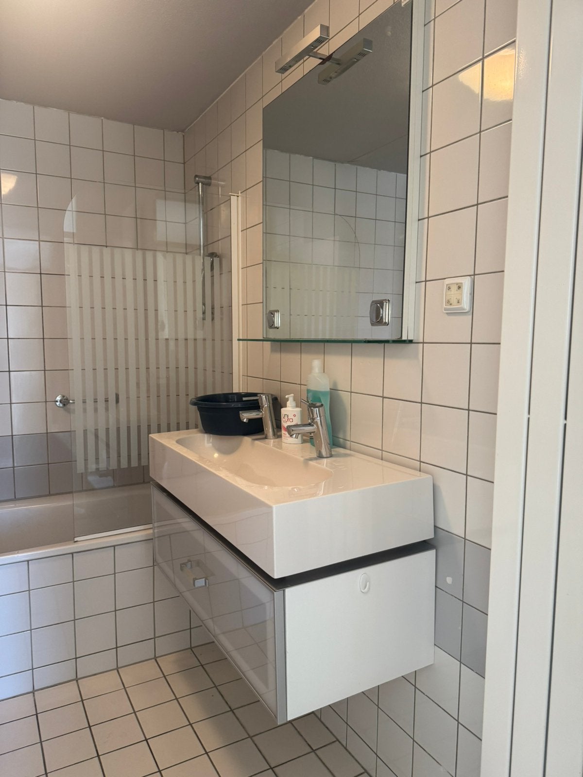 Badkamer, wastafel, spiegel etc, Huis en Inrichting, Ophalen, Gebruikt