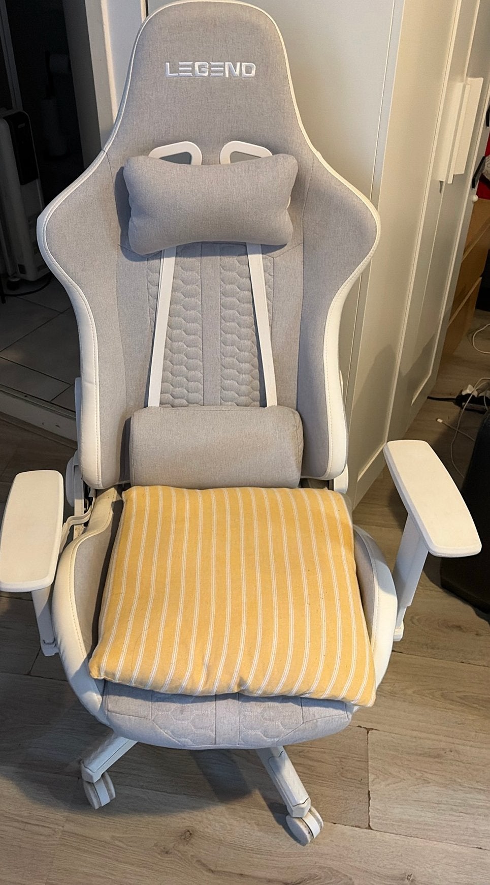 Foto 2 van Gaming chair