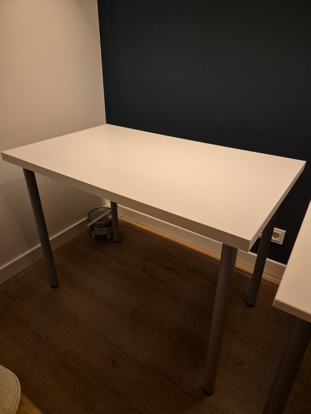 IKEA LAGKAPTEN bureau met ADILS poten - 100x60 cm, Huis en Inrichting, Bureaus, Ophalen