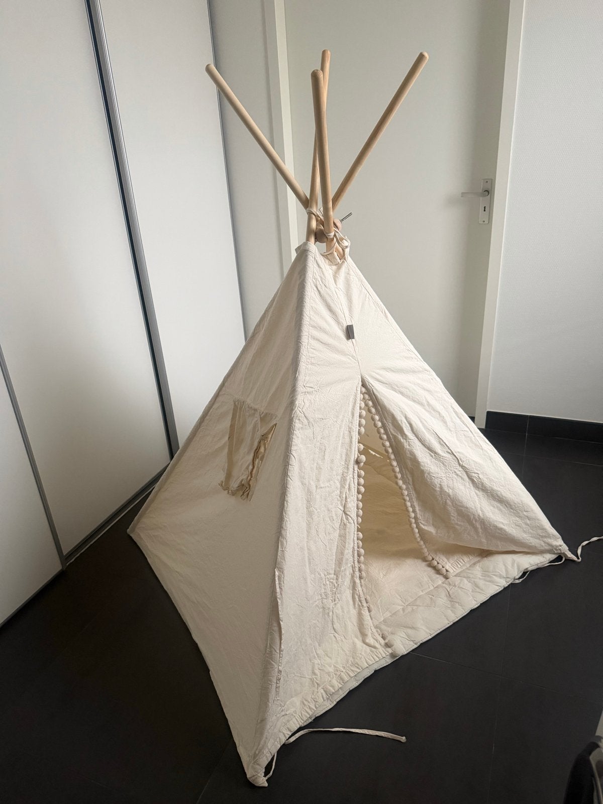 Kinder tipi tent met kussen en matrasje, Ophalen, Gebruikt