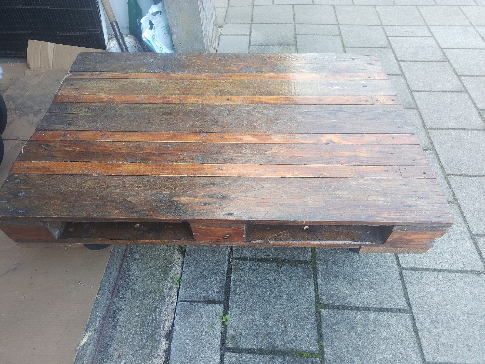 Salontafel van een europallet met industriële wielen, Huis en Inrichting, Gebruikt, 100 tot 150 cm, 50 tot 100 cm, Industrieel, Rustiek