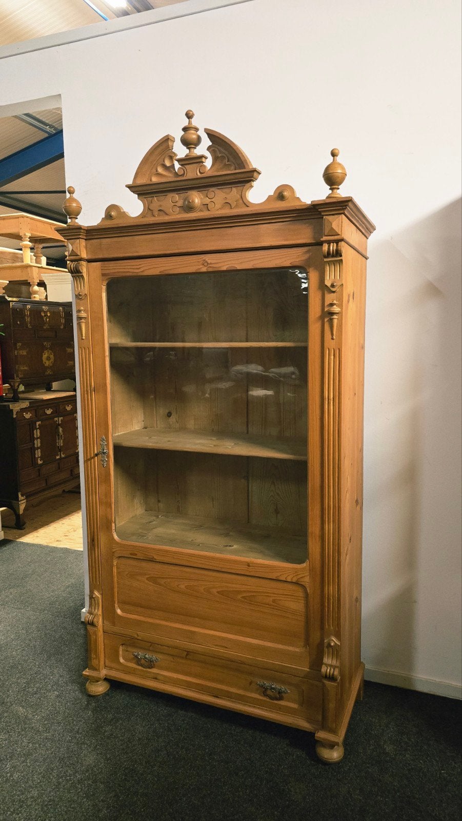 Mooie Grenen Houten Vitrinekast Antiek, 100 tot 150 cm, 200 cm of meer, Met lade(s), Zo goed als nieuw