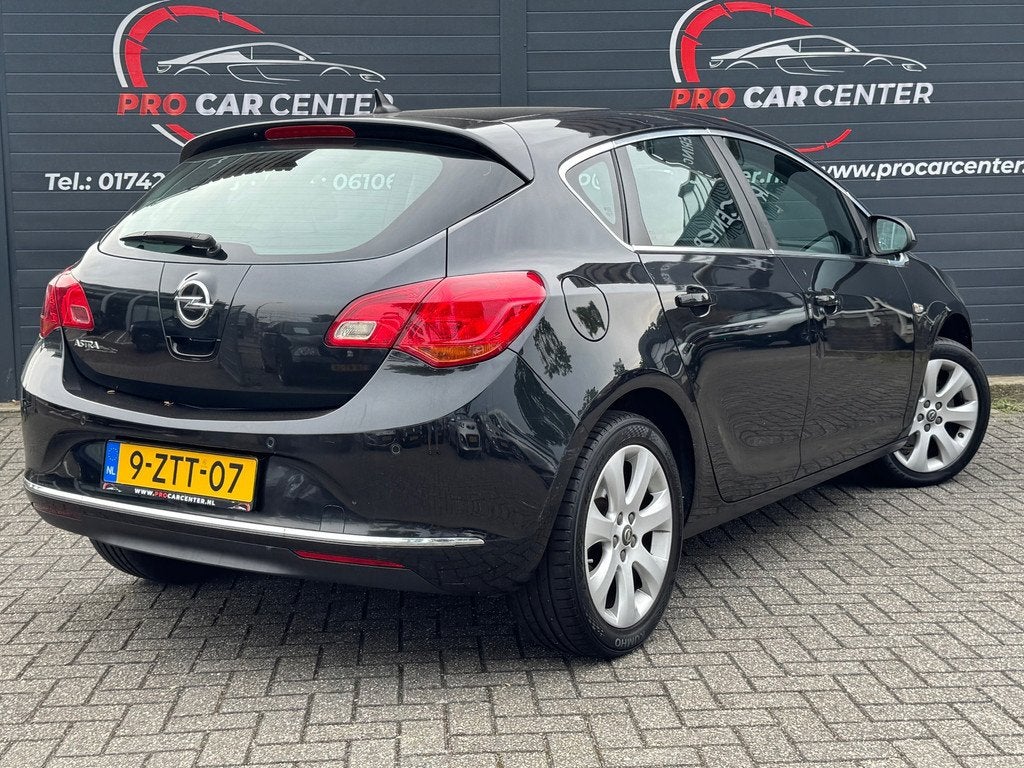 Opel Astra 1.4 Turbo Business + CLIMATE | CRUISE | CARPLAY |, Auto's, Opel, Voorwielaandrijving, Euro 5, Gebruikt, 680 kg