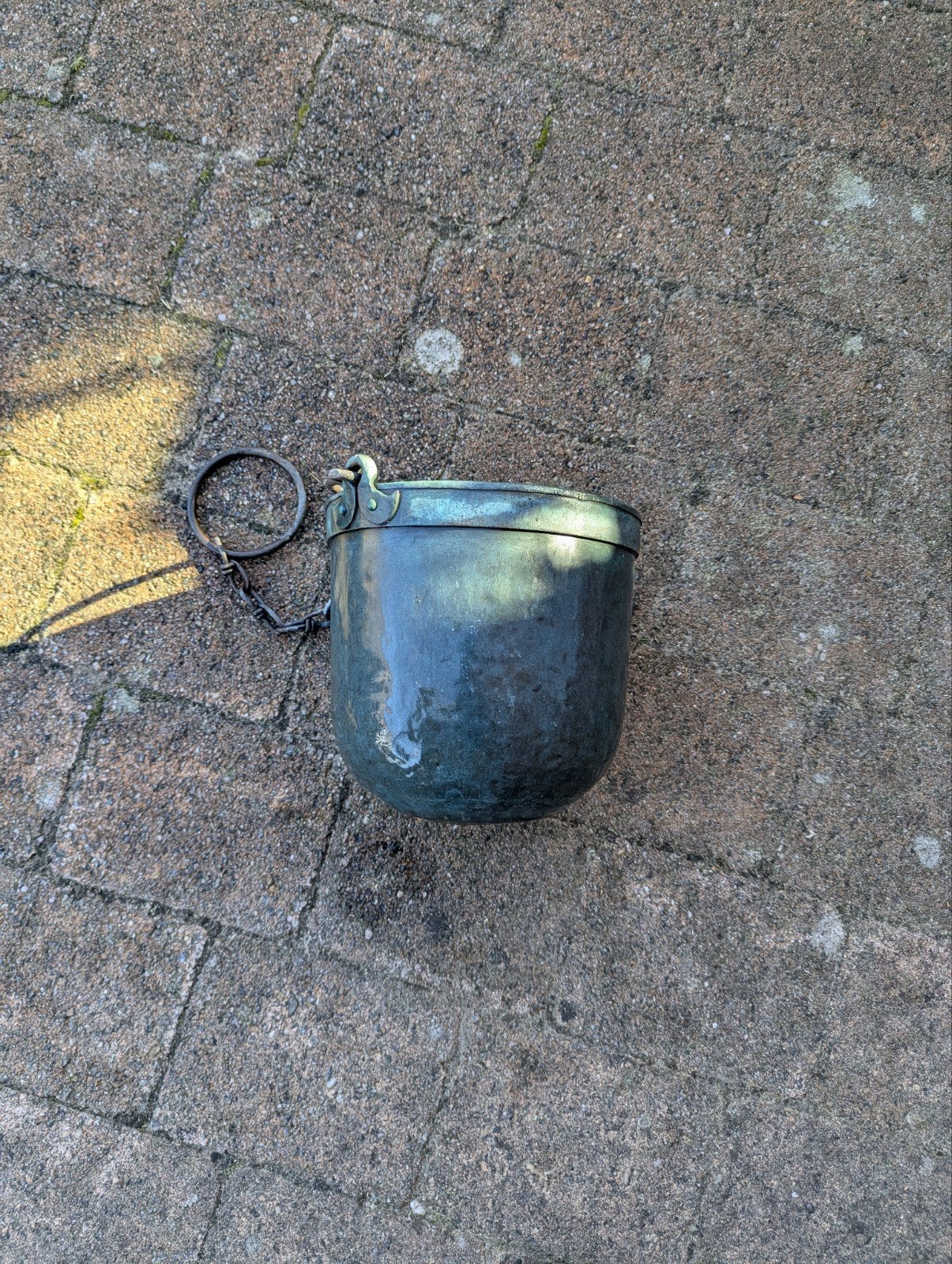koperen bloempot hang met ketting, Ophalen of Verzenden, Rond, Metaal, Minder dan 30 cm