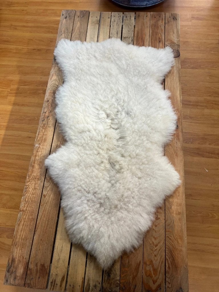 Natuurlijke schapenvacht 105/52 cm, Ophalen of Verzenden, Wit, DJT De Juiste Toon, Mon Plaisir 19, 4879 AK Etten-Leur, Netherlands