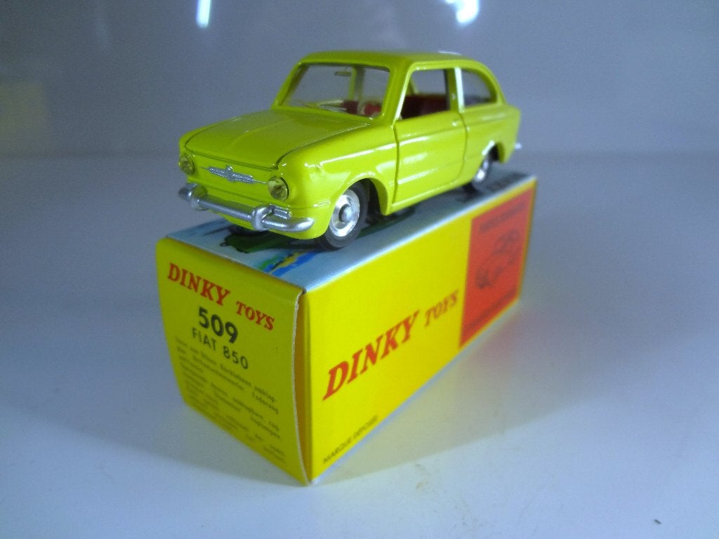 Fiat 850 Dinky Toys Nr 509, Verzenden, Zo goed als nieuw, Auto, Dinky Toys