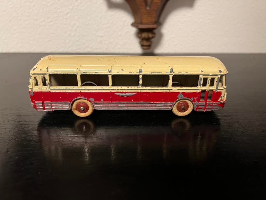 Dinky toys Chausson bus, Hobby en Vrije tijd, Modelauto's | 1:43, Ophalen of Verzenden, Zo goed als nieuw, Dinky Toys