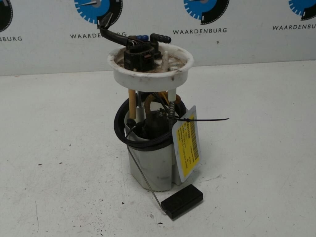 VOLKSWAGEN POLO BRANDSTOF POMP VOOR DE INJECTOR 2009, Ophalen of Verzenden, Gebruikt, Stiba lid
