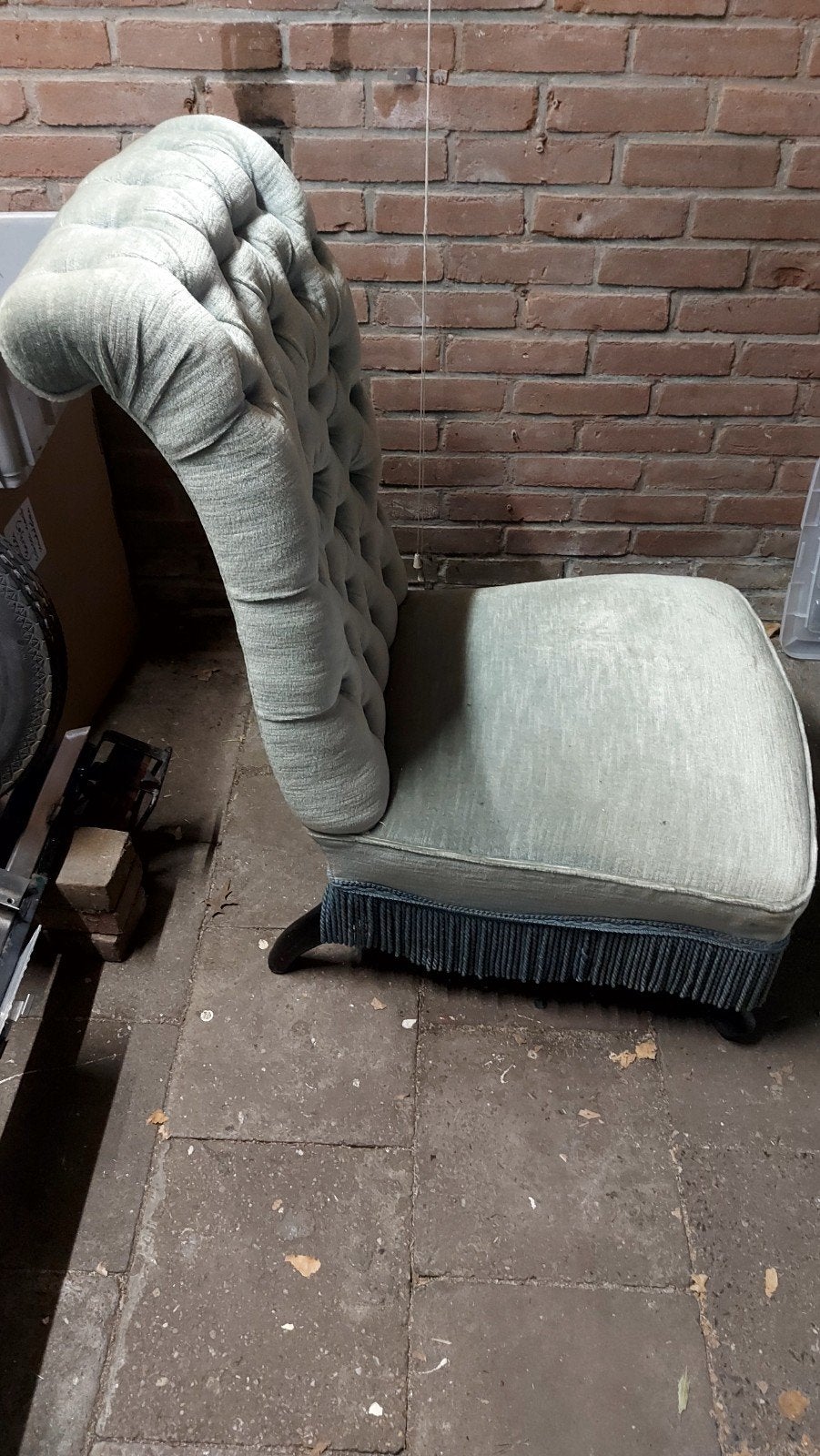 Antiek breistoeltje / lage stoel met capitonnage, Ophalen of Verzenden