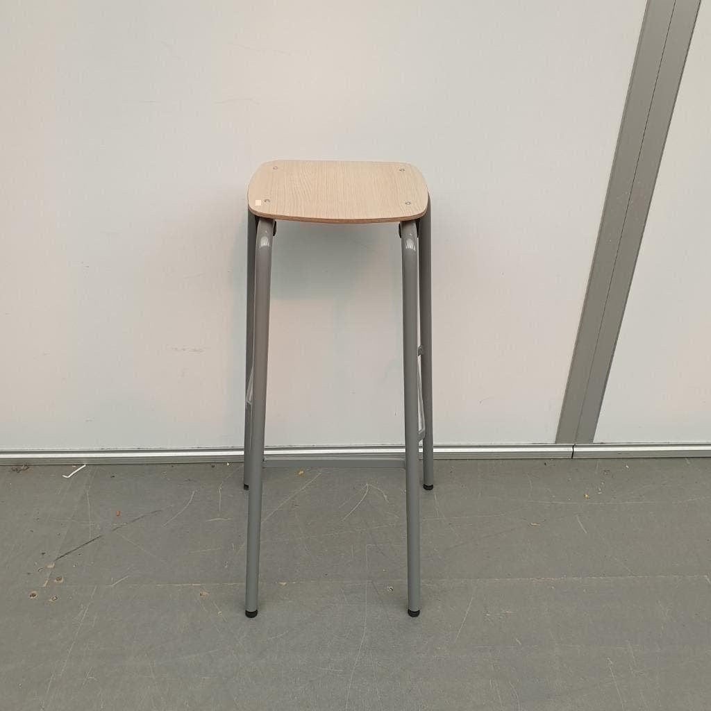 Hoge kruk - 84 cm zithoogte, Ophalen, Met voetsteun, 60 tot 90 cm, Gebruikt