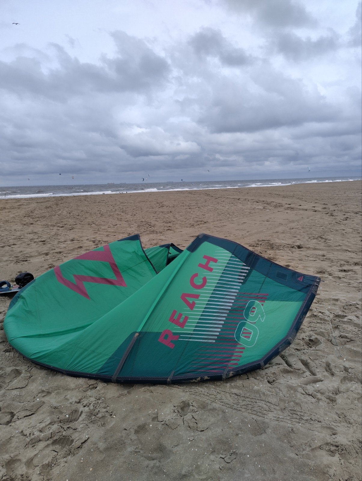 North Reach 9m 2021 in goede staat, Watersport en Boten, Kitesurfen, Gebruikt, 9 m², Geen board, Ophalen of Verzenden
